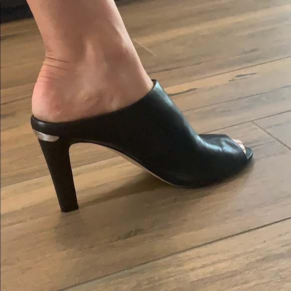 Michael Kors Black Mule Slides - Picture 3 of 8